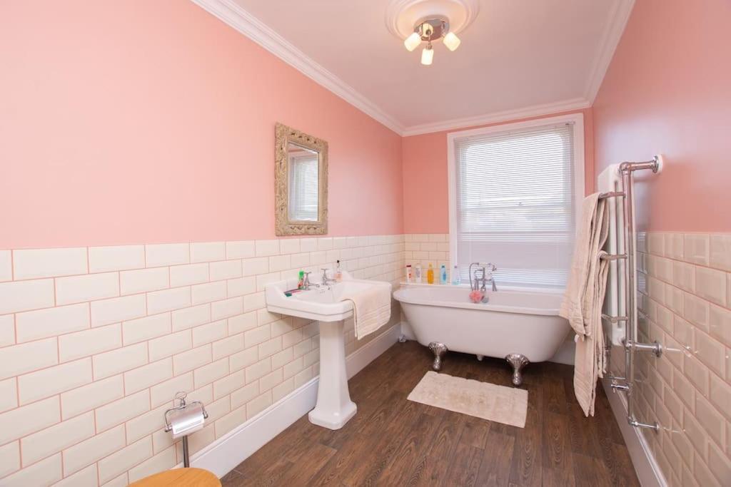 Stunning Large Victorian Maisonette With Sea View Deal Zewnętrze zdjęcie