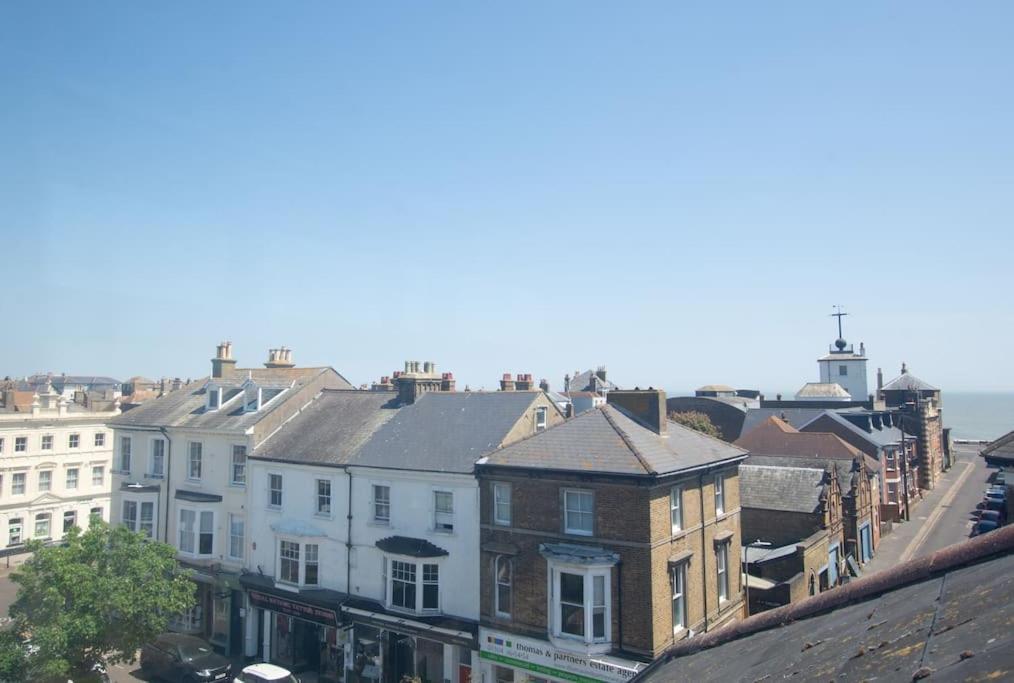 Stunning Large Victorian Maisonette With Sea View Deal Zewnętrze zdjęcie